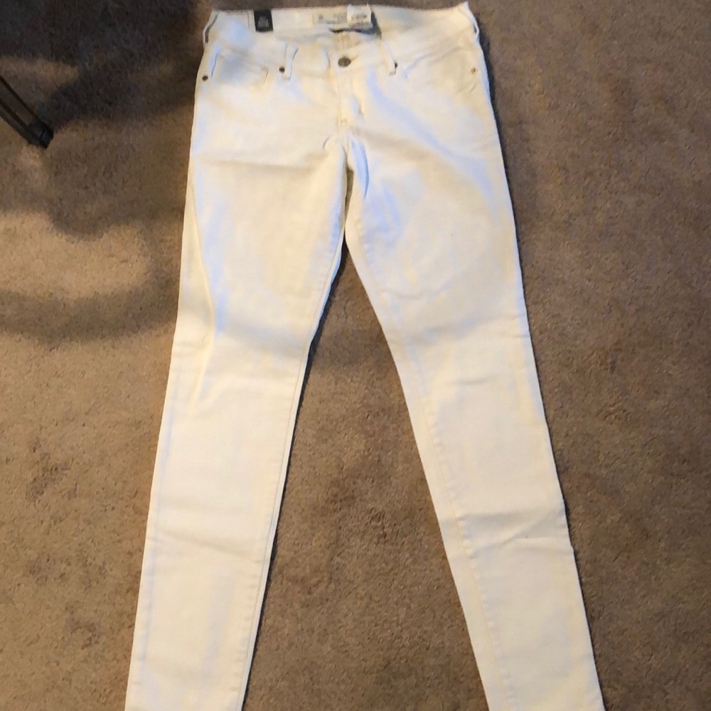 NWT Abercrombie & Fitch White Jeans Super Skinny